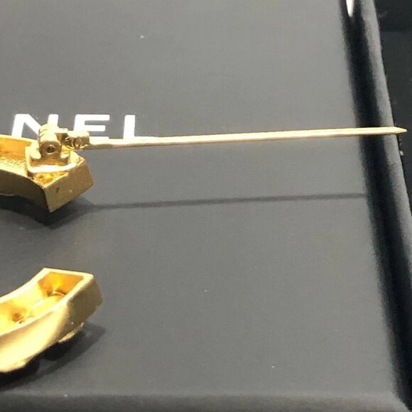 CHANEL CC Logo Rhinestone Brooch Gold Tone Pin - Picture 7 of 10